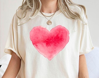 T-shirt coeur aquarelle couleurs confort, chemise coeur, chemise Saint-Valentin, t-shirt coeur, cadeau pour la Saint-Valentin, joli coeur rouge pour la Saint-Valentin