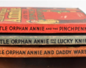 Lote de 3 livros da Wee Little Orphan Annie, 1934