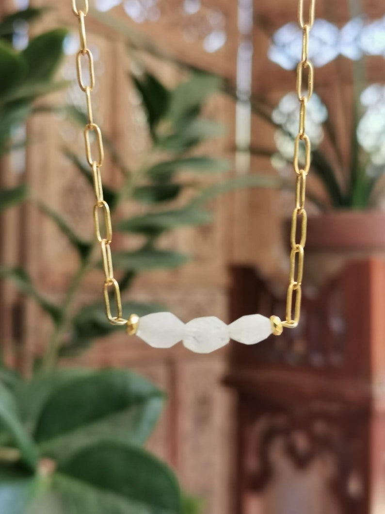 Short necklace Natural stone choker Women/'s Gift Stone Choker Golden choker Gold necklace Amethyst Necklace