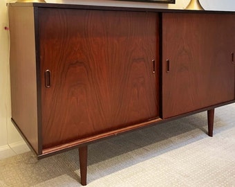 Stunning Mid-Century Rosewood Credenza