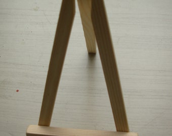 Mini chevalet en bois, 15,8 x 8,8cm. Mini chevalet pour exposition de photo, icône, petite toile, ou sur vos tables pour les fêtes.