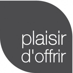 étiquette kraft, sticker autocollant pour vos fournitures de loisir créative,  pour vos cadeaux anniversaires et fêtes de 10 à 50 unités.