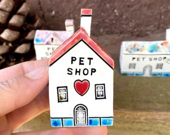 PET SHOP Tiny Ceramic House Tiny Tree Unique Present Housewarming Gift, Cute Pottery Village, Home Decoration Colourful Mini Cottage