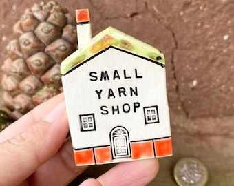 SMALL YARN SHOP Tiny Ceramic Houses, Gifts for Friends, Present for her,Handmade Tiny Village Houses, Cute gift