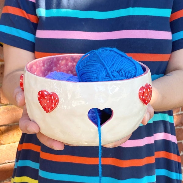 Artisan Ceramic Yarn Bowl - Handmade Pottery for Knitters and Crocheters