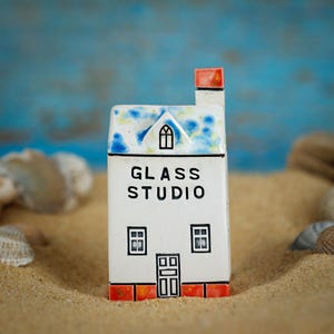 Handmade Ceramic Tiny House “Glass Studio” – Coastal Pottery Decor | Artisan Collectible | Mindful Gift |