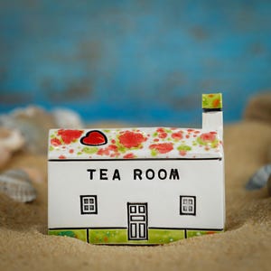 SALLE DE THÉ Petites maisons en céramique, Cadeaux pour des amis, Cadeau pour elle, Petites maisons de village faites main, Cadeau mignon