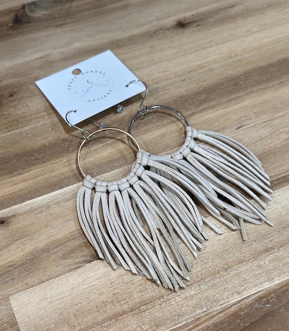 Authentic Leather Beige Fringe Earrings/Bridal Wedding Earrings/Boho Chic Earrings/Country Concert Earrings/Summer Fringe Western Earrings