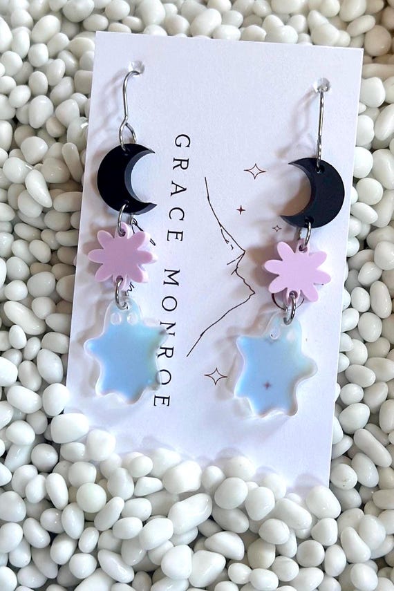 Boho Moon Flower Ghost Acrylic Earrings/Spooky Chic Dangle Earring/Trending Fall Earrings/Iridescent Halloween Earrings/Cute Ghost Earrings
