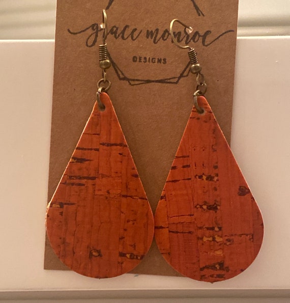 Teardrop Leather Cork Earrings, Burnt Orange Earrings, Rust Cork Earrings, Trending Fall Earrings, Pumpkin Spice Earrings, Rustic Earrings