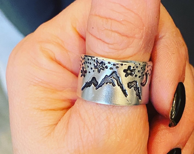 Mountain Statement Ring, Handstamped Ring, Mountain Lovers Gift, Nature Lovers Gift, Boho Hippie, Trending Jewelry, Trending rings, Mountain