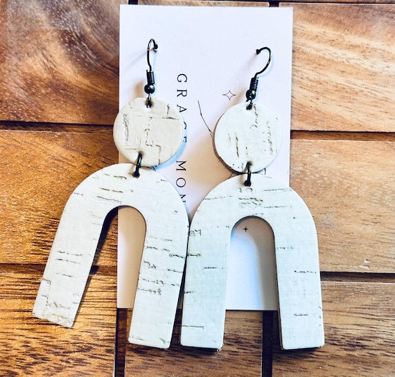 White Leather Cork Arch Earrings, U Shaped Earrings, White Leather Earrings, Western Chic Earrings, Trending Earrings, Boho Chic Earrings