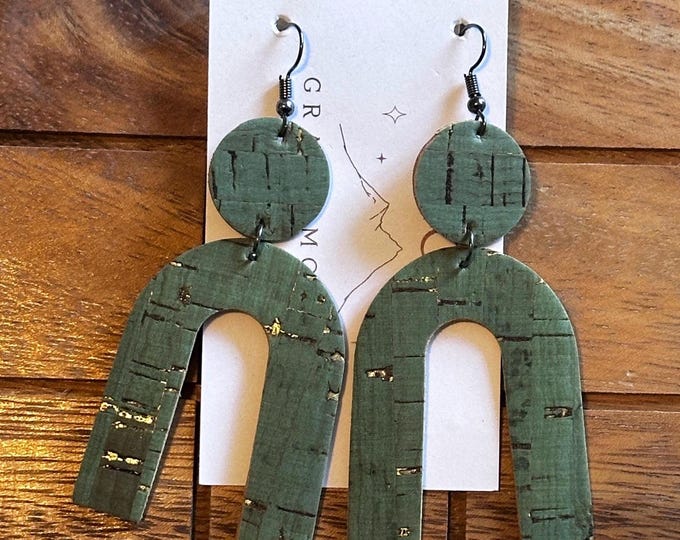 Olive Green Leathered Cork Arch Earrings/U Shaped Earrings/Arch Earrings/Olive Green and Gold Fleck Arch Dangle Earrings/Trendy Fall Earring