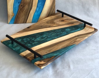 Wooden serving resin Tray | kitchen | Cheese Paddle | epoxy oak Board | Ocean surf handles | blue blau | Fütterungsbrett | sea currency gift