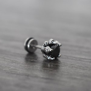 SINGLE Dragon claw cartilage helix earring, Black stone cartilage earirng, cartilage stud, helix stud, screw back earring, labret