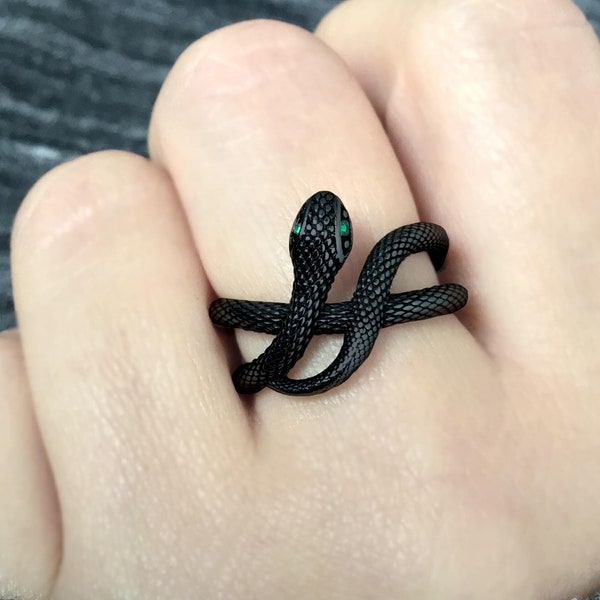 Anillo de serpiente, anillo de serpiente con ojo de circonita cúbica esmeralda, anillo de serpiente, anillo de serpiente, joyería de serpiente, joyería gótica, joyería de serpiente, anillo de serpiente negro
