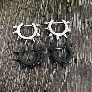 Double screw spike earrings, stainless steel earrings, gothic jewelry, hoop earrings, huggie hoops with spikes screw closure