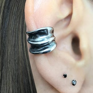 Wave Ear Cuff , Sculpted wave ear cuff Stainless Steel, gothic ear cuff, viking jewelry, ear cuff, cuff earring, fake cartilage
