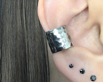 Ear cuff, gothic ear cuff, hammered ear cuff, textured ear cuff, gothic jewelry, gothic earring, viking jewelry, wide ear cuff, cuff earring