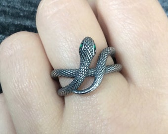 Snake ring,Snake ring with emerald CZ eye, Serpent ring, snake ring ,snake jewelry, gothic jewelry,  snake jewelry