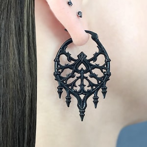 Gothic heart and vines hoops, Goth hoop earrings,, hoop earrings, gothic jewelry, gothic earrings, gothic hoops, gift