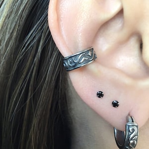 Ear cuff, gothic ear cuff, stainless steel earrings, gothic jewelry, gothic earrings, viking jewelry, ear cuff, cuff earring