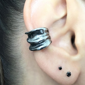 Wave Ear Cuff , Sculpted wave ear cuff Stainless Steel, gothic ear cuff, viking jewelry, ear cuff, cuff earring, fake cartilage
