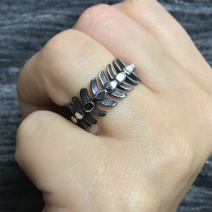 Spine ring, Stainless steel ring , gothic jewelry, punk jewelry, mens ring, gothic ring, oxidized ring, spine bone ring, bones ring