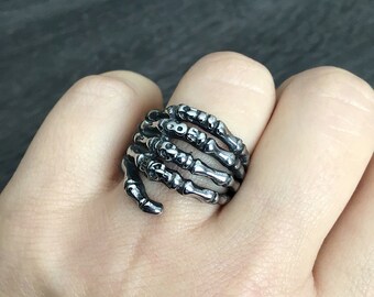 Skeleton Hand Ring - Etsy