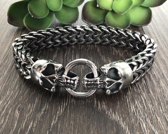 Skull bracelet, Skull men's bracelet, gothic bracelet, mens bracelet, stainless steel skull bracelet, oxidized stainless steel bracelet