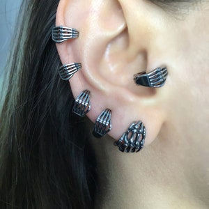 No piercing SINGLE Clip on hoop, clip on earring, no piercing hoop, ear cuff,  hoop earring, huggie hoop, gothic jewelry, mens hoop,