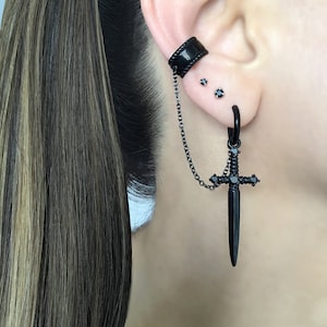 Schwert Ohrring mit Ohrklemme, Dolch Ohrring, Schwert Hoop Ohrring, Creole mit Ohrmanschette, Gothic Ohrring, Ear Cuff, Ohrring mit Ohrklemme, Creolen