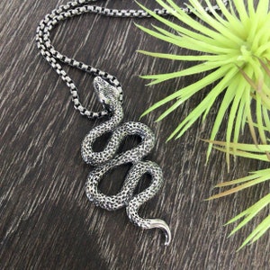 Snake pendant, snake necklace, stainless steel jewelry,  serpent jewelry, serpent necklace, serpent ,unisex necklace, mens necklace