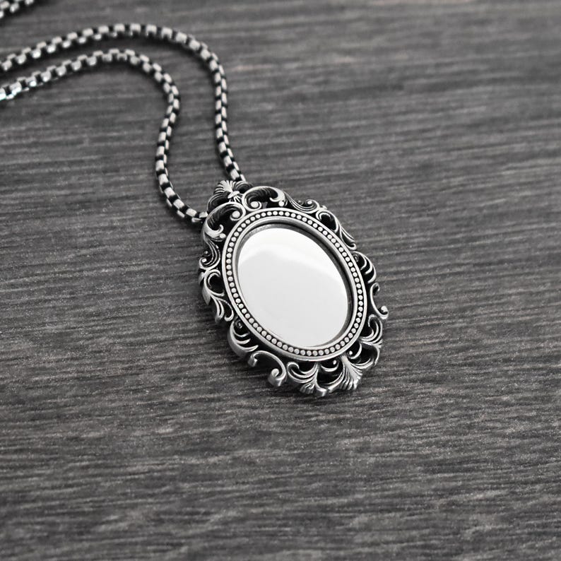 Gotiskt viktorianskt skyddshalsband, Spegelhänge, Skyddstalisman, Gotiskt halsband, Viktorianska smycken bild 1