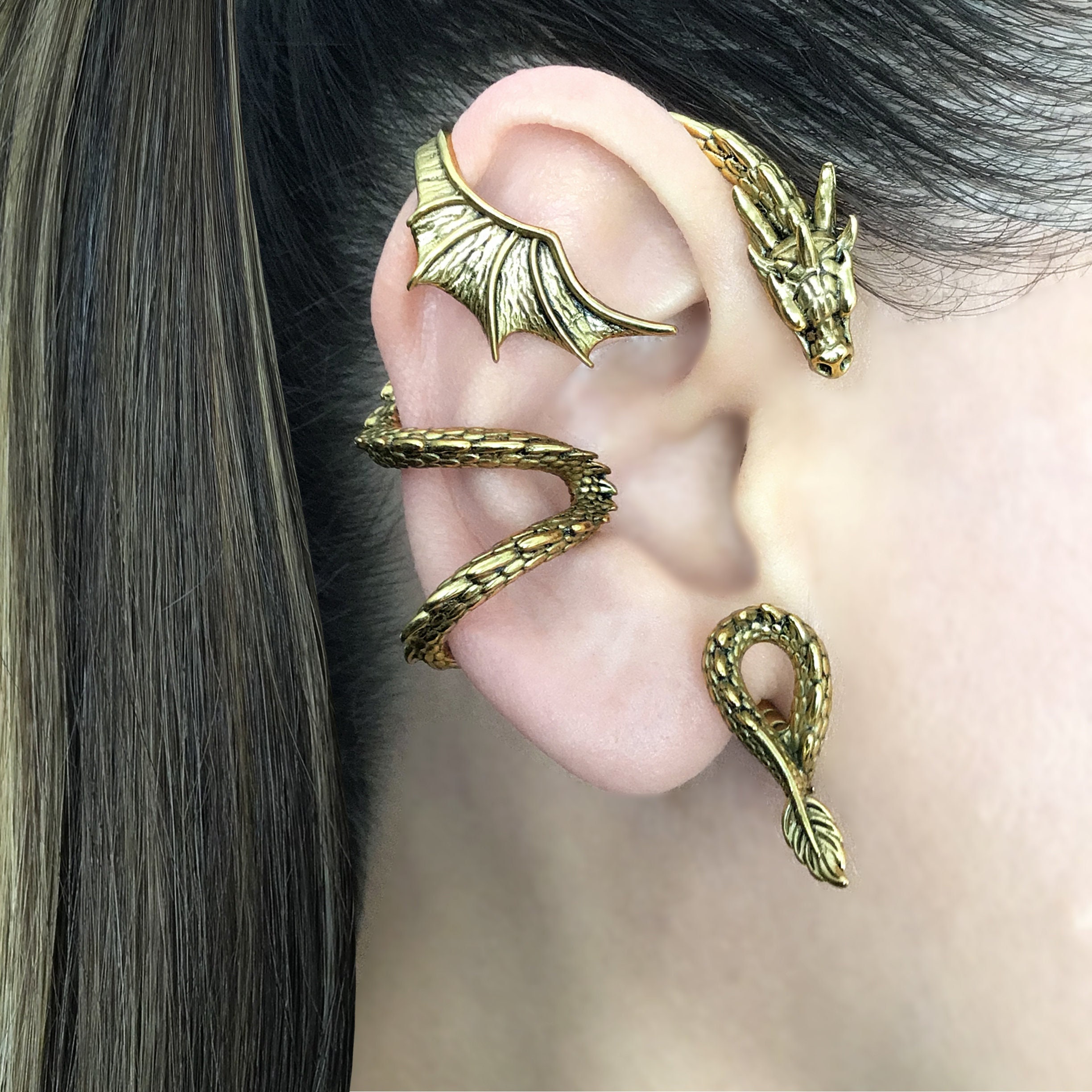 NO PIERCING Dragon cuff with large wing in Gold  Dragon earrings, Dragon ear cuff, Black Dragon, Dragon ear wrap