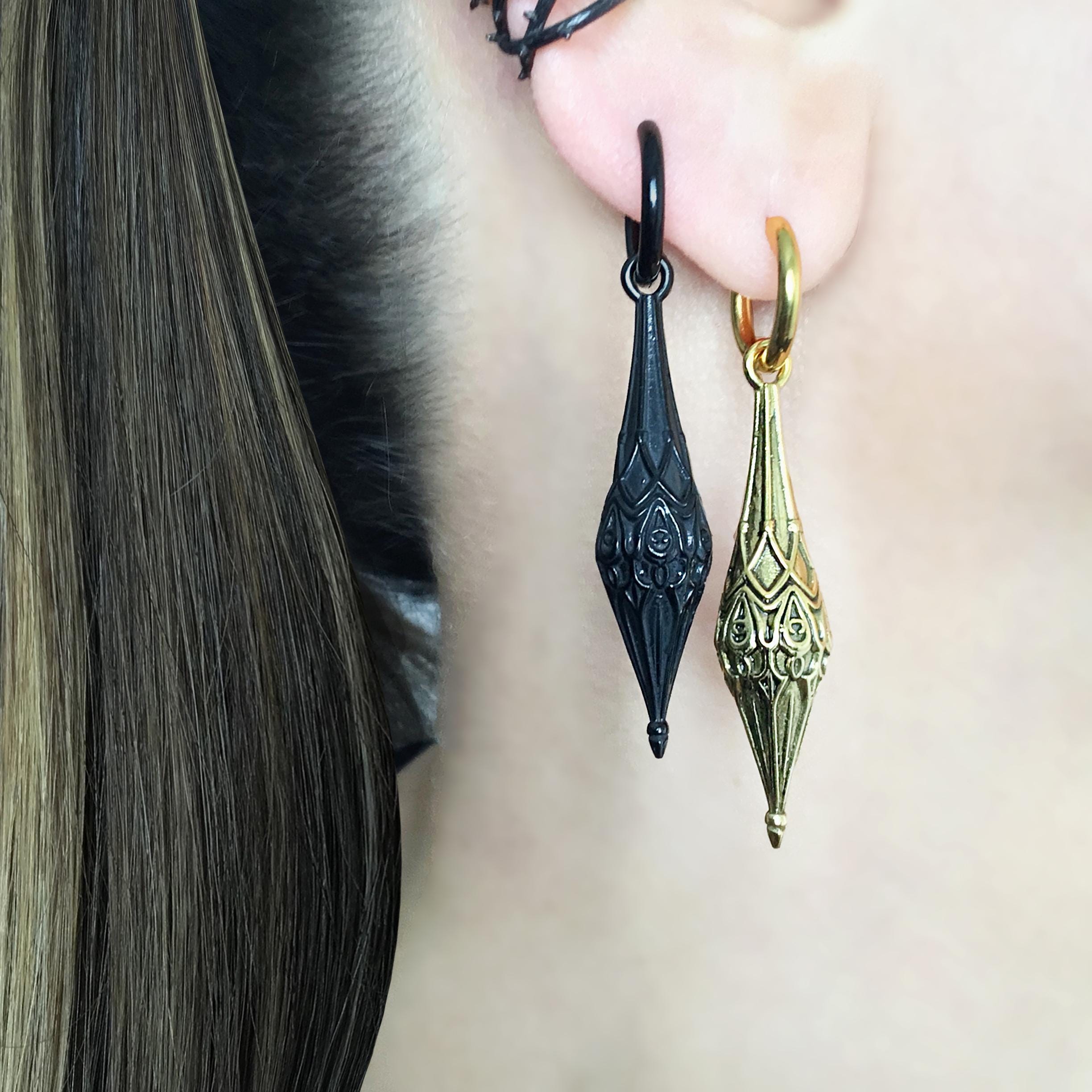 Gothic Pendulum Hoop Earrings, Gothic spike Lilla hoop earrings, Spike earrings hoop earrings, Goth jewelry, black hoop, statement earrings