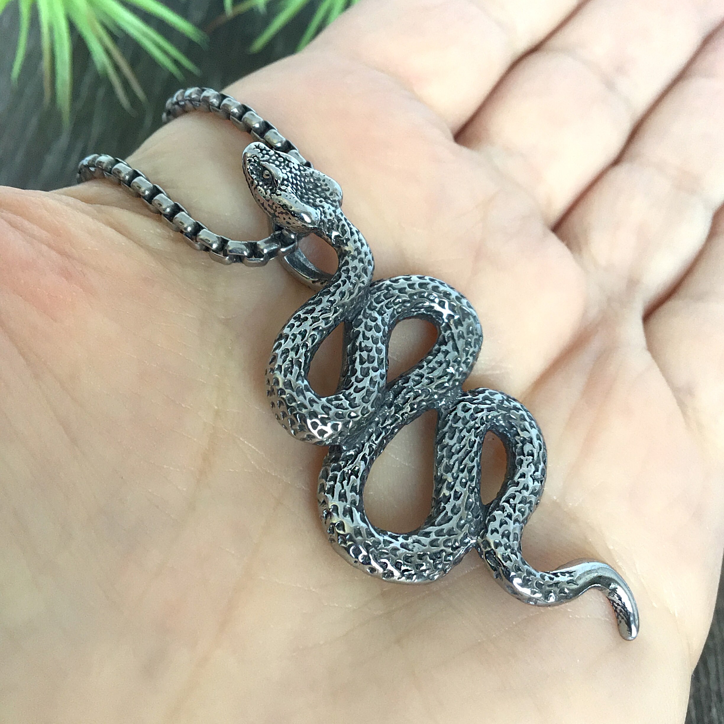 Collana con ciondolo a forma di serpente animale in acciaio