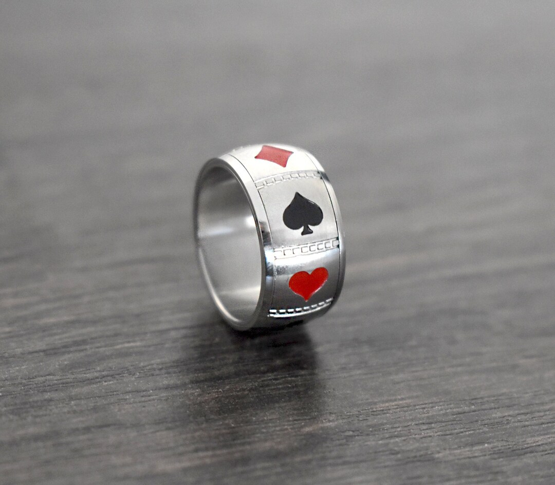 アクセサリー THIRTEEN DESIGNS / LARGE 13 SPADE RING THIRTEEN DESIGNS / LARGE 13 SPADE RING THIRTEEN SPADE RING