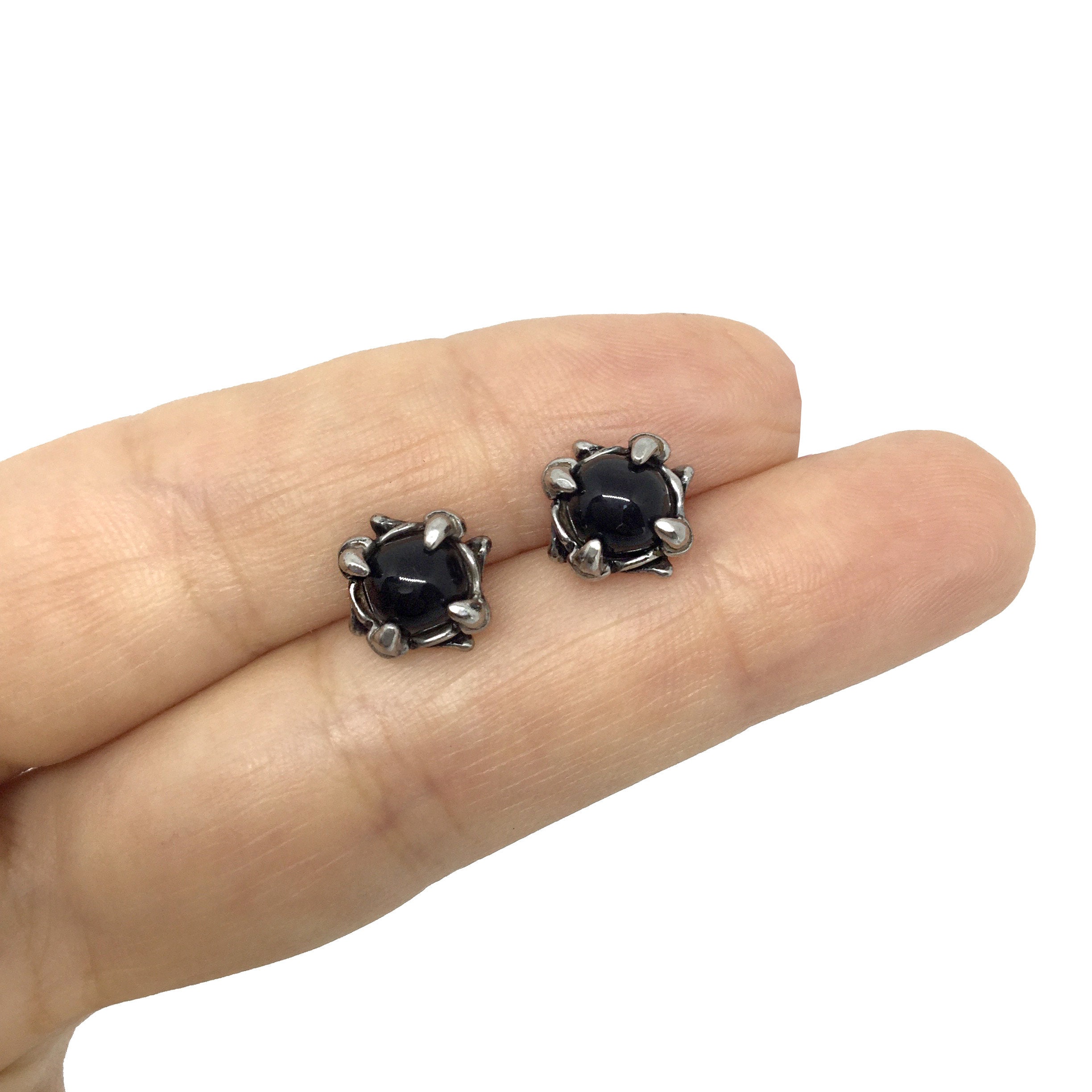 Dragon claw Gothic earrings gothic studs stainless steel earrings gothic jewelry Black earrings goth jewelry claw earrings