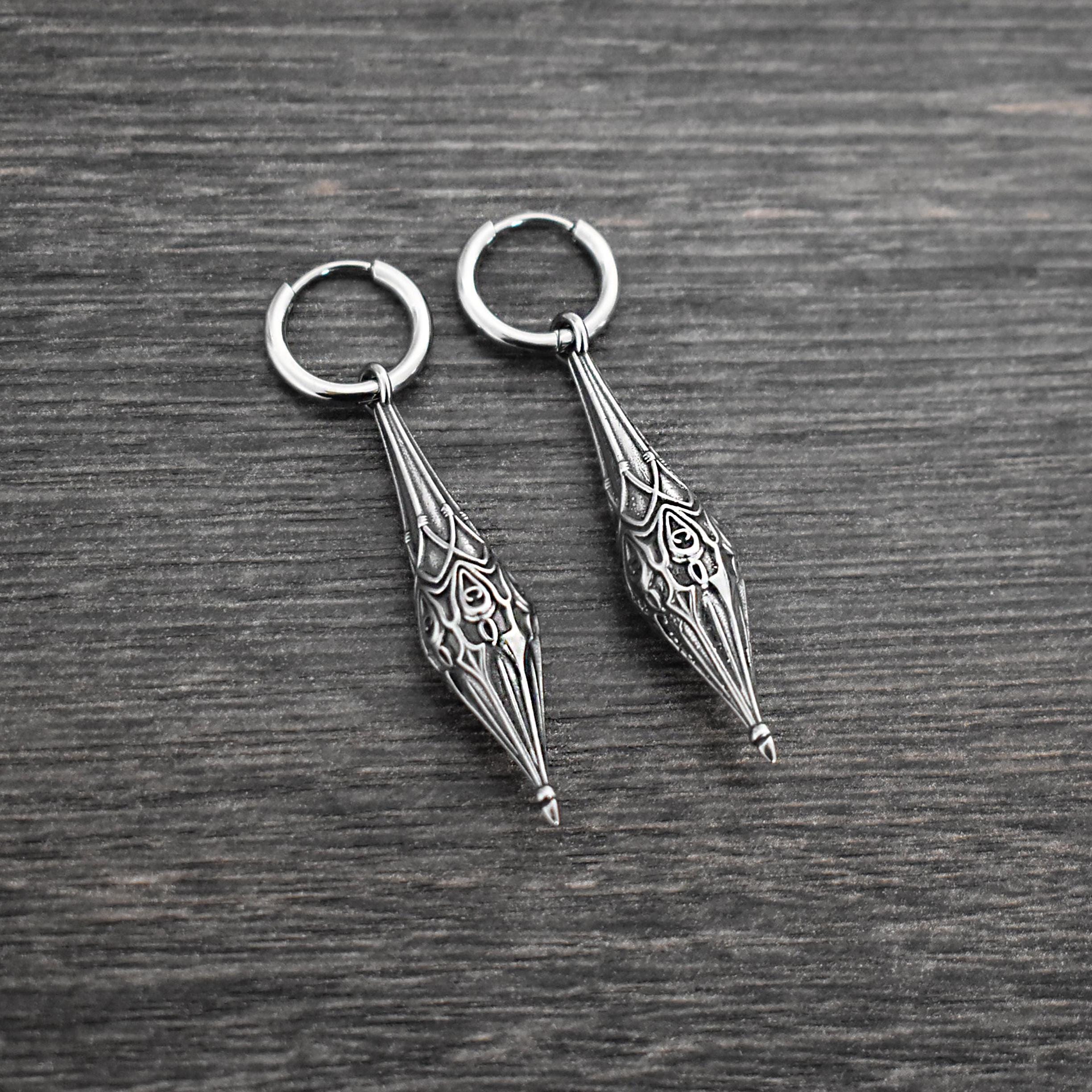 Gothic Pendulum Hoop Earrings, Gothic spike Lilla hoop earrings, Spike earrings hoop earrings, Goth jewelry, black hoop, statement earrings