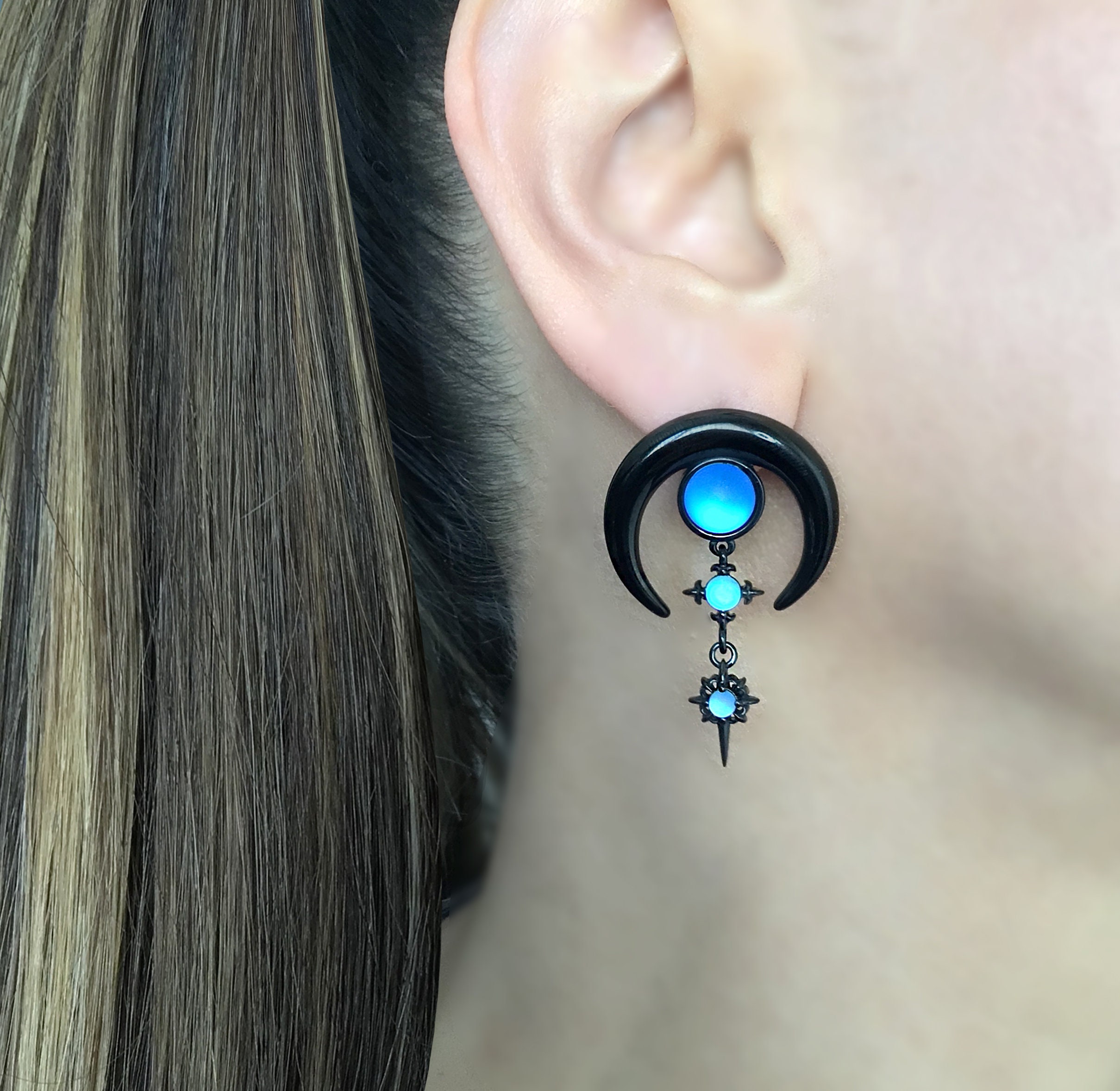 ピアス Fleeting Light and Moon Earrings Amazon.com: 14K Sun and Moon Stud Earrings for Women Real