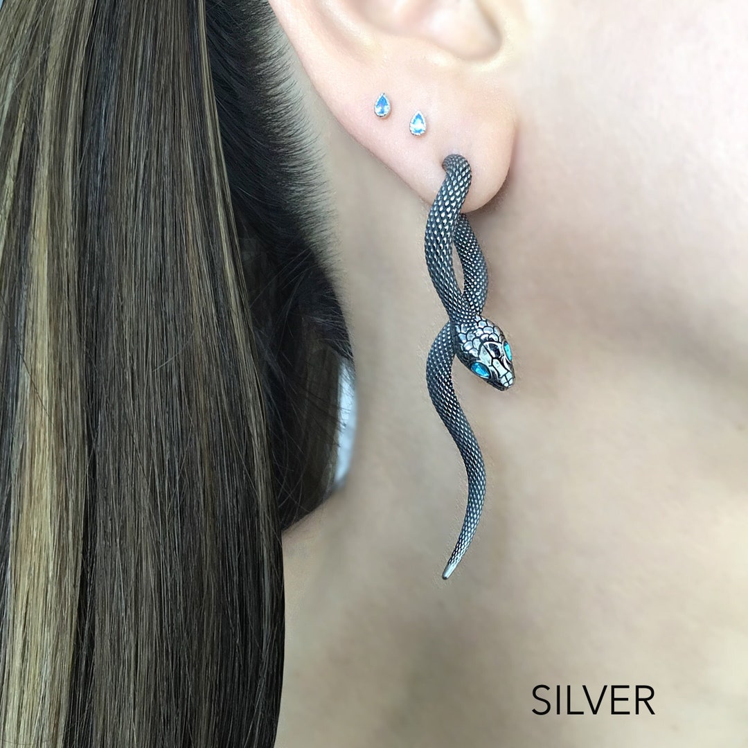 アクセサリー Hirotaka Sapphire Eye Snake Earring il_1080xN.5346756726_o5gb.jpg