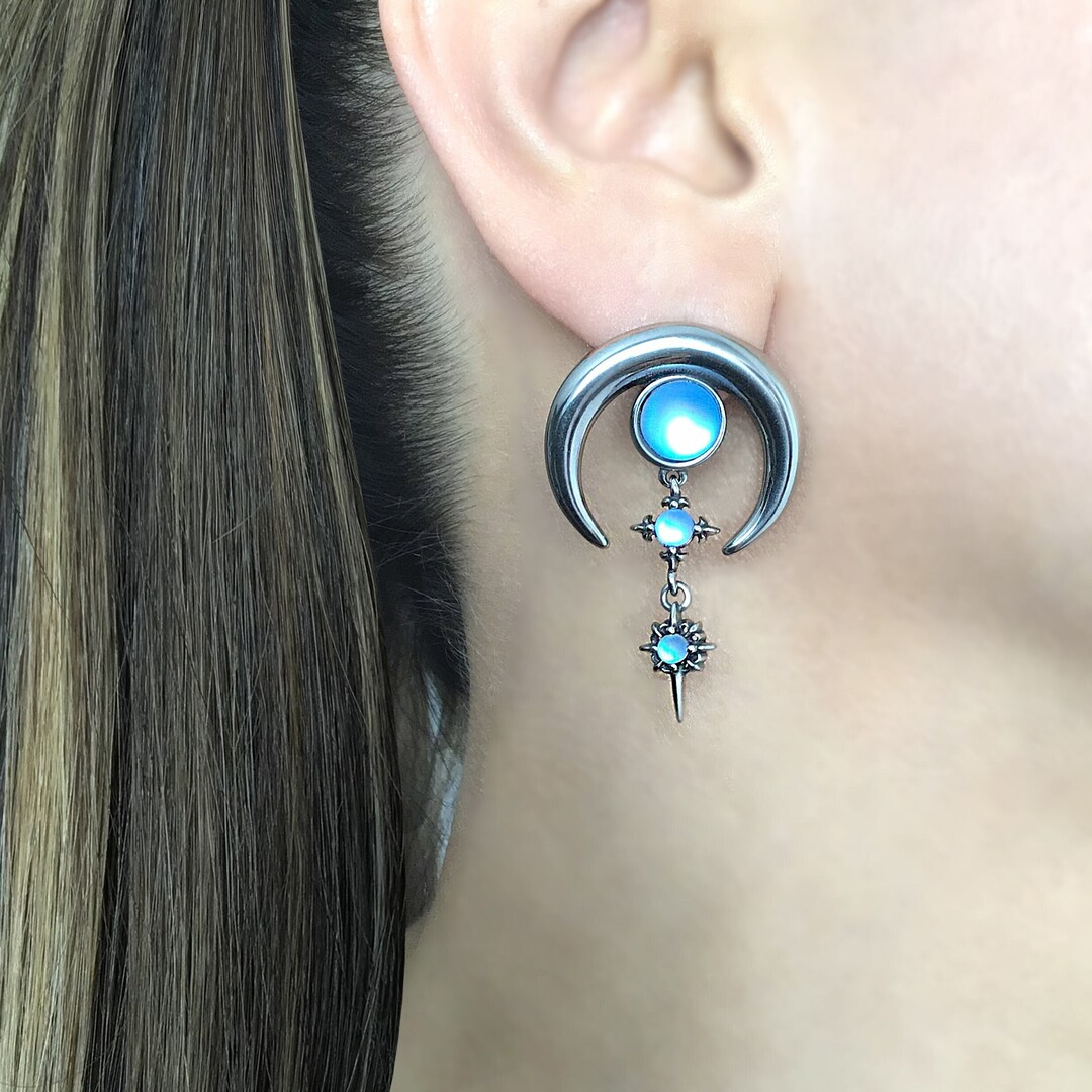 Moon and Star Earrings,star Earrings,moon Studs, Moon