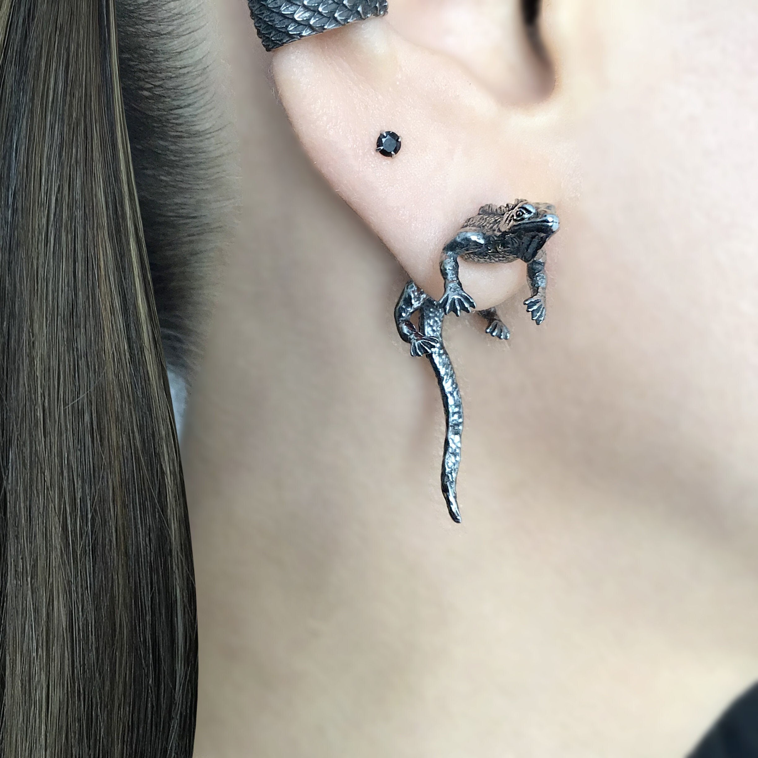 il_fullxfull.5380862388_lvrj.jpg Silver and Black Pharaoh Reptile Earrings Vintage costume rare find!! main image 0