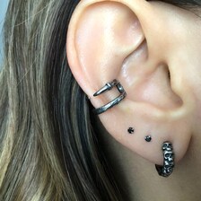 Claw Ear cuff, gothic ear cuff, stainless steel earrings, ear cuff, gothic earrings, claws ear chug, cuff earrings, mens ear cuff, cartilage