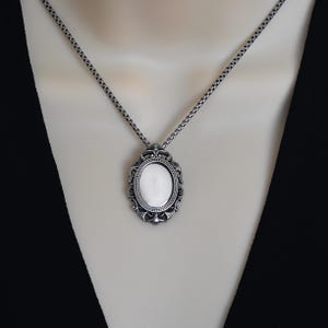 Gotiskt viktorianskt skyddshalsband, Spegelhänge, Skyddstalisman, Gotiskt halsband, Viktorianska smycken bild 3