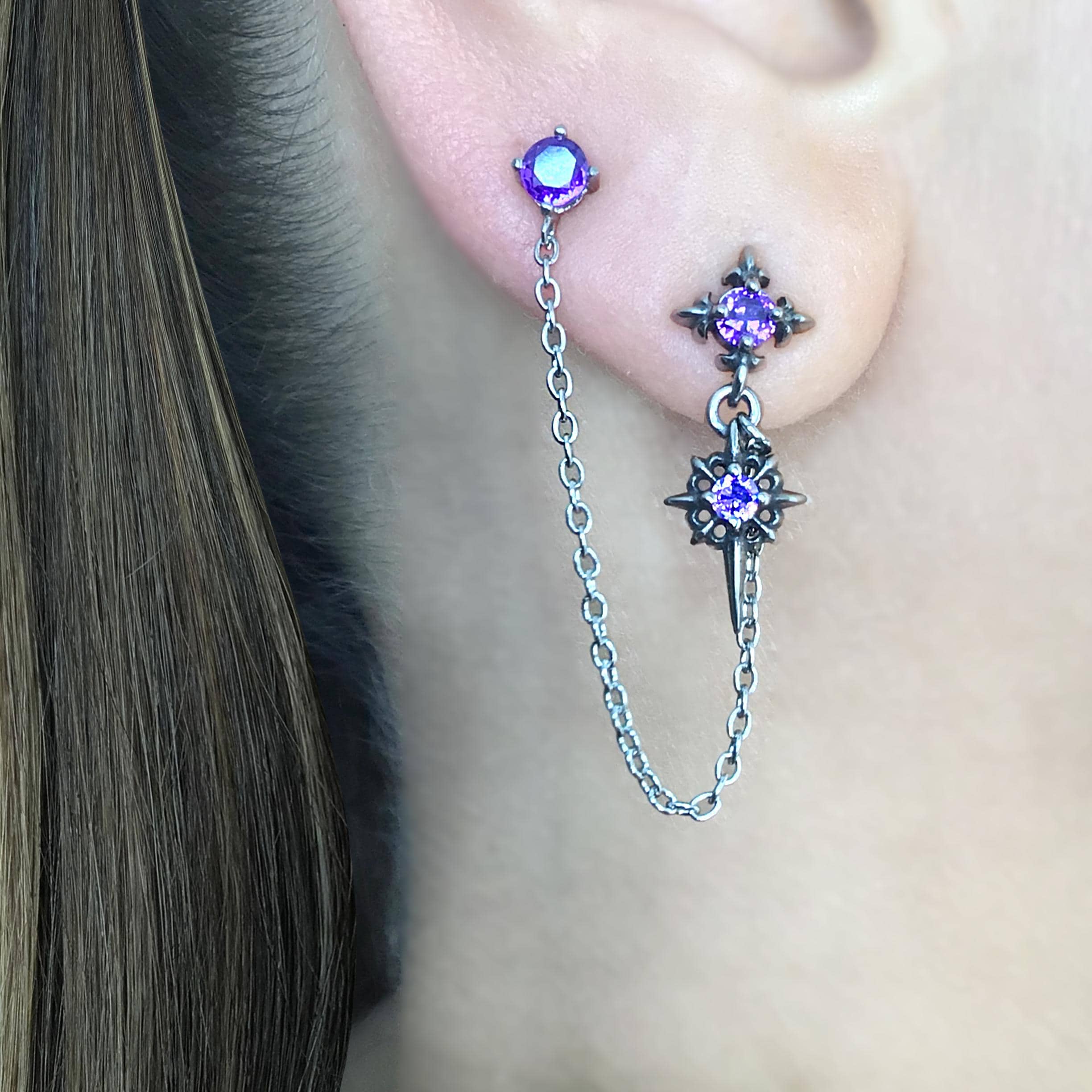 【here's】SPINAL DOUBLE PIERCE here's】SPINAL DOUBLE PIERCE Purple Crystal Double Piercing Chain