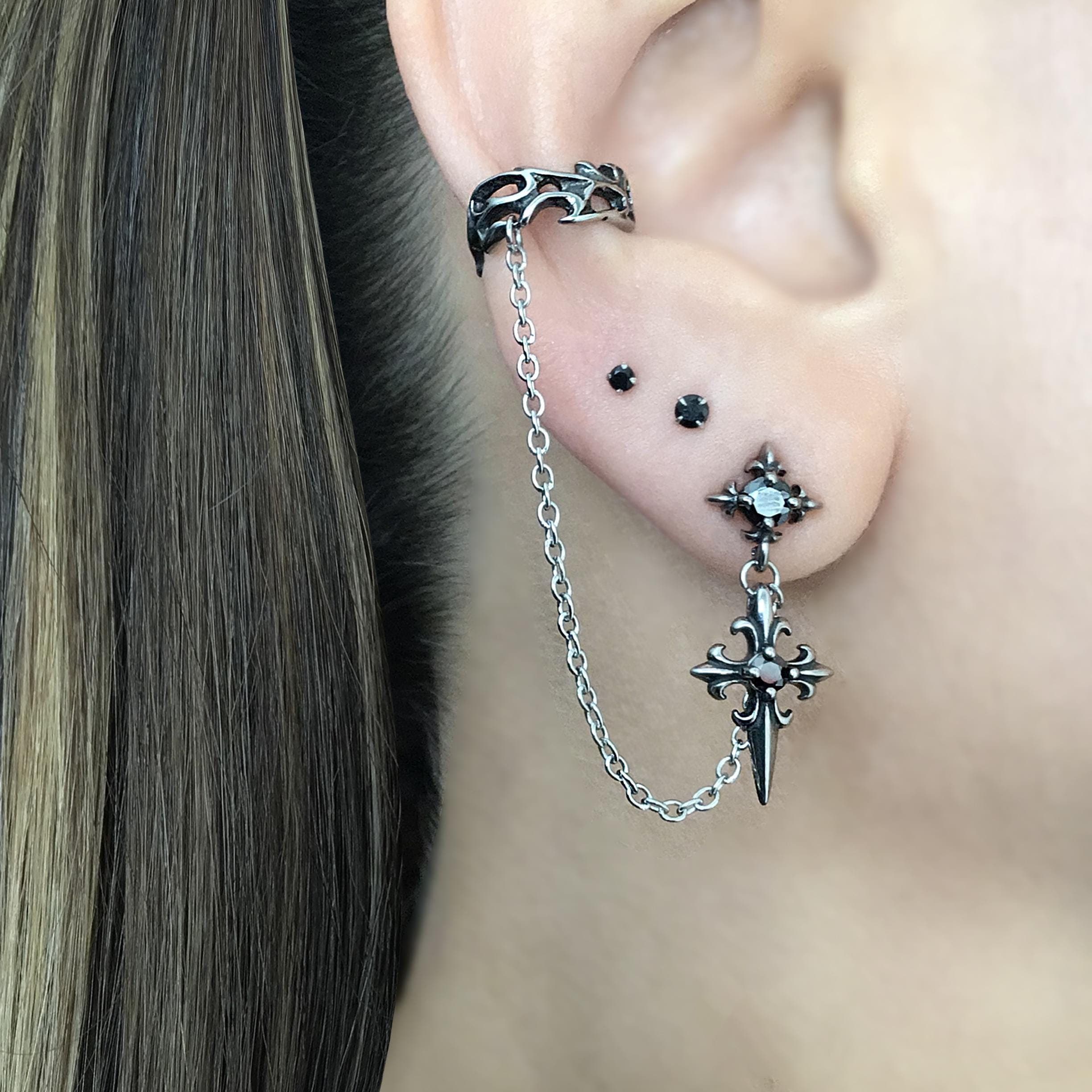 アクセサリー heres CLASSIC EAR CUFF ICE EAR CUFF 501 – h'eres
