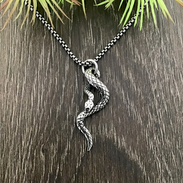 Snake pendant,  snake necklace, stainless steel jewelry, boho necklace, serpent jewelry, serpent necklace, serpent ,unisex necklace