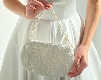 Ivory lace bridal purse, clutch for wedding day, bridesmaid purse